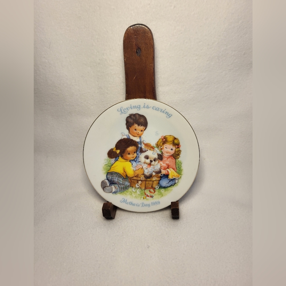 Vintage 1989 Avon Mother's Day Plate